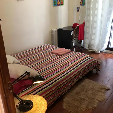 4 Bedrooms Flat In The City Center Homestay *