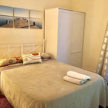 4 Bedrooms Flat In The City Center Bilbao