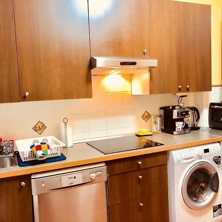 4 Bedrooms Flat In The City Center Bilbao