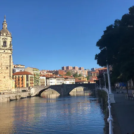 4 Bedrooms Flat In The City Center Séjour chez l'habitant